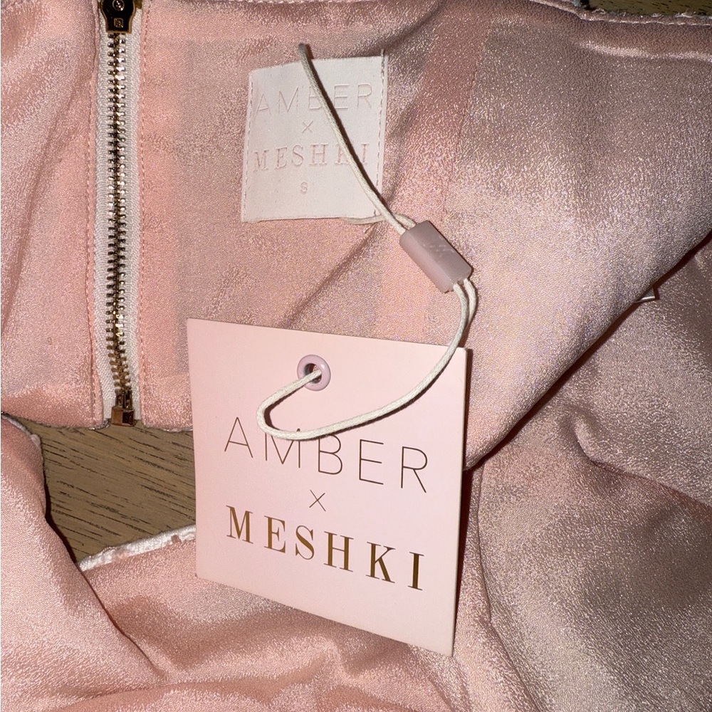 meshki tweed crop top and skirt set NWT Size small/medium - Picture 5 of 6